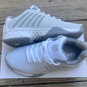 K-Swiss Women's Hypercourt Express 2 Tennis Shoe Size 5.5 Wide